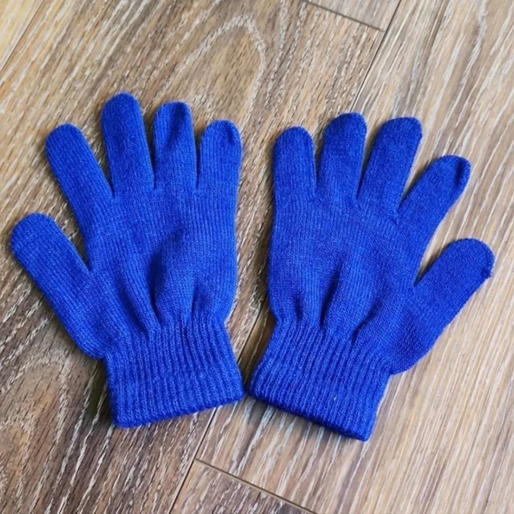 NWOT Blue Kid Gloves